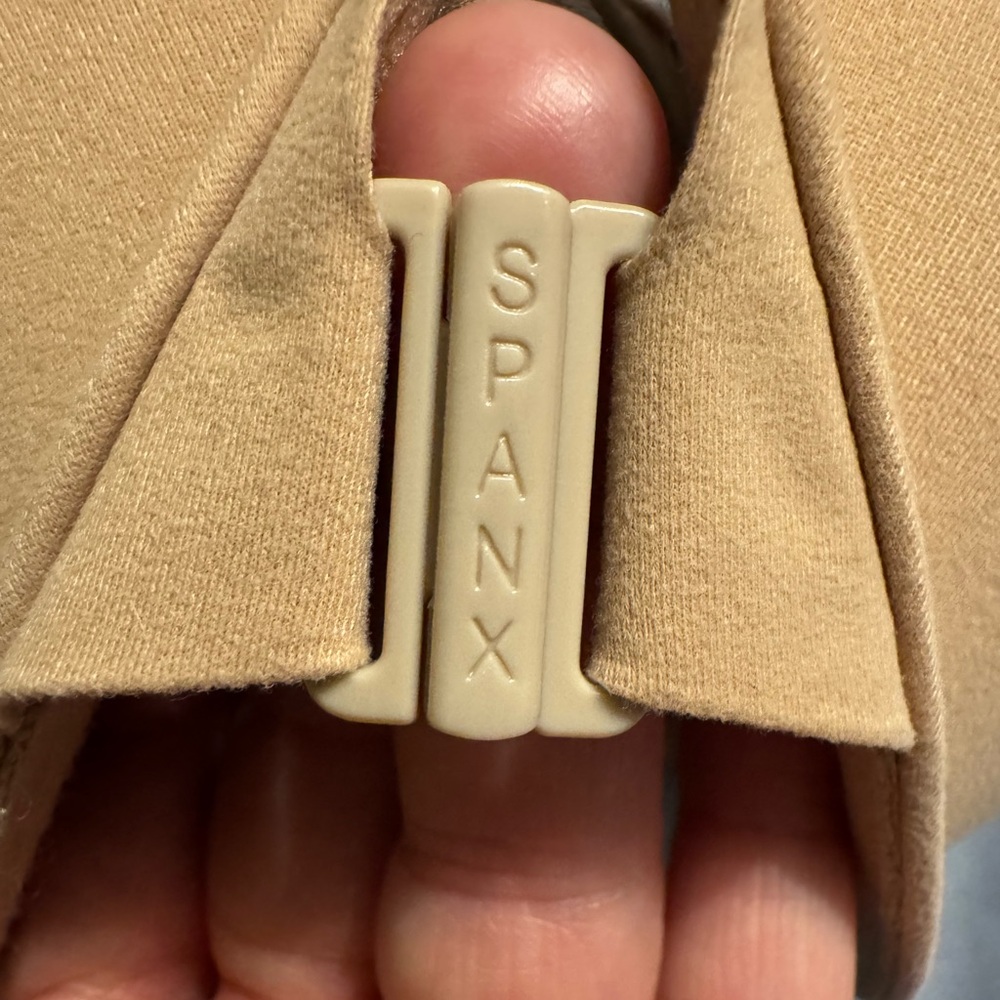Spanx front clasp bra - Picture 3 of 7